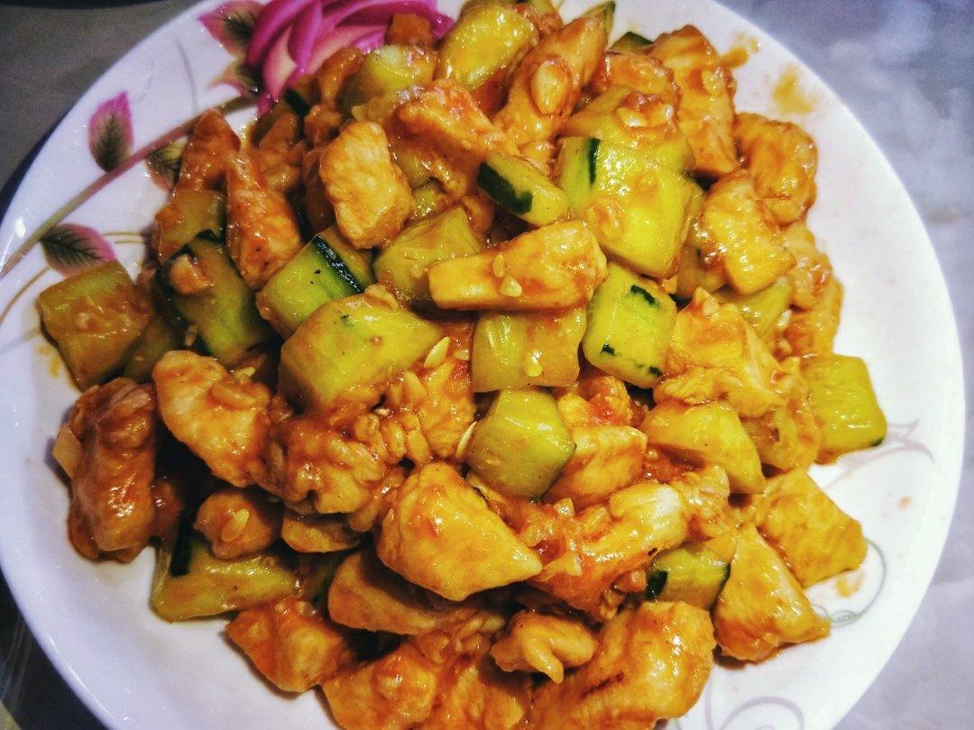 酱爆鸡丁