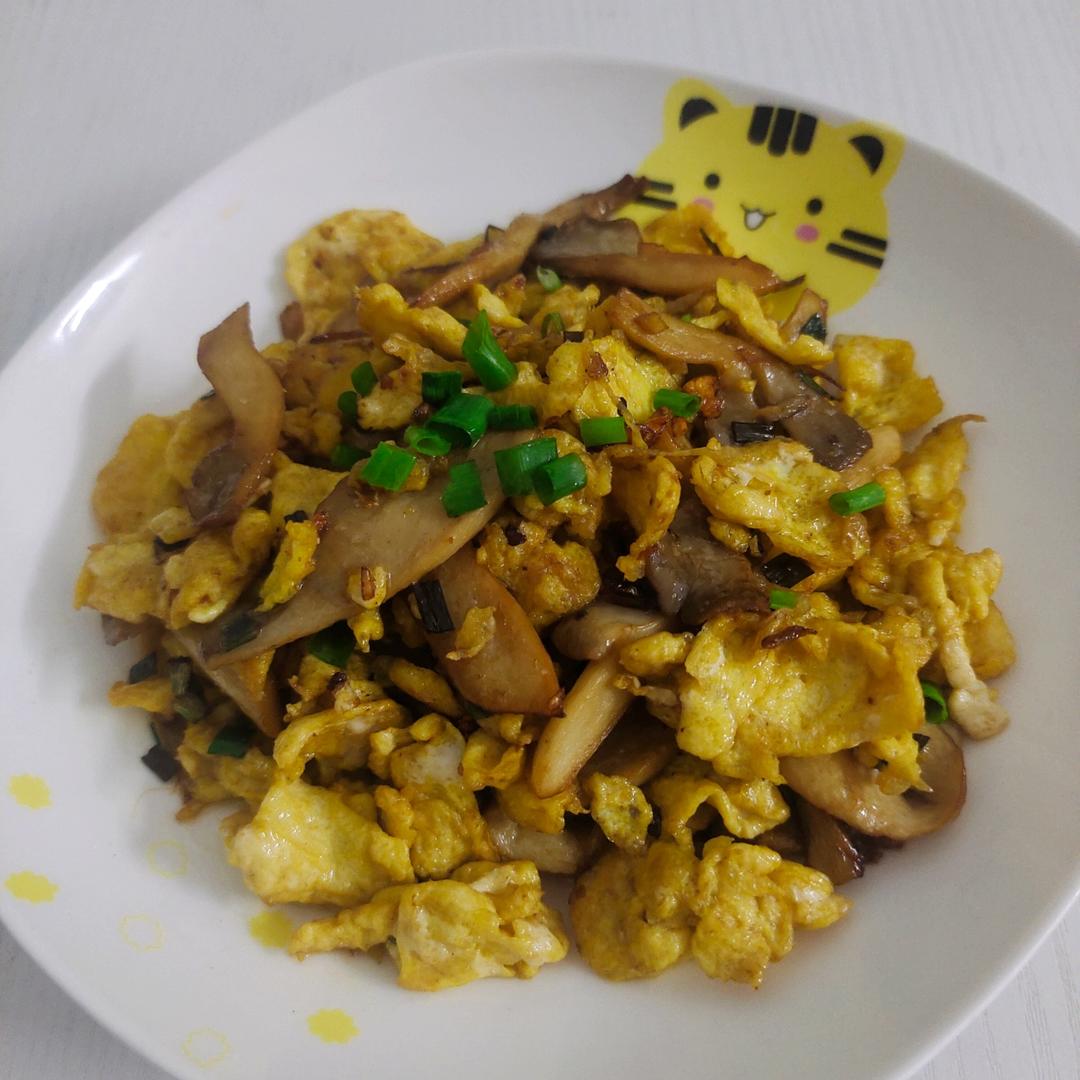 秀珍菇炒鸡蛋