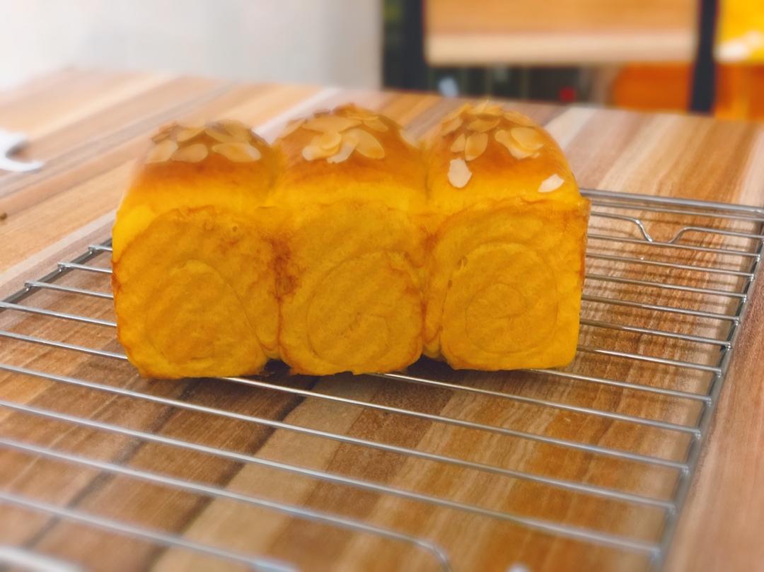 南瓜吐司，奶香南瓜吐司，极致柔软，直接法