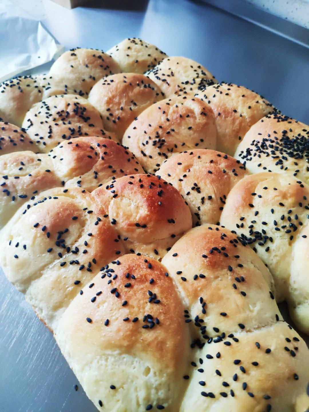 脆底蜂蜜小面包