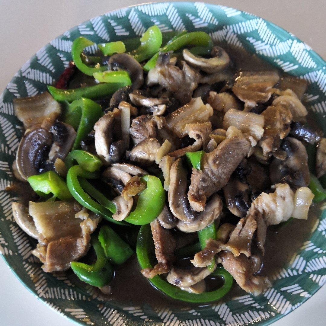 青椒蘑菇炒肉