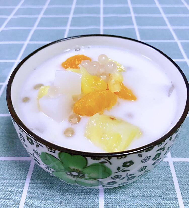 椰香凤梨西米露