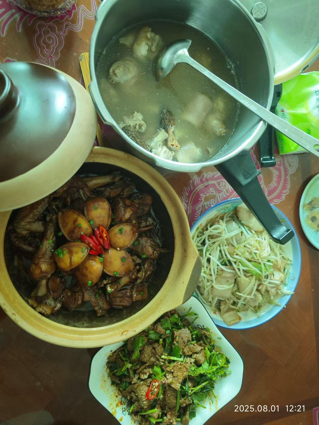 【真味鲍捞鸡】新雅招牌菜喷香出炉，在家一炒一焖就搞定！