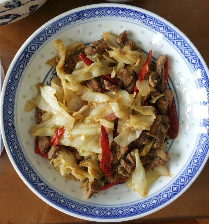 阿婆手撕包菜