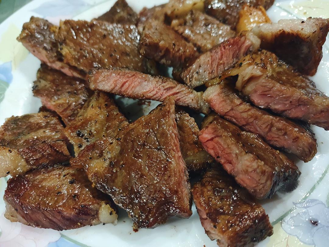 空气炸锅-无油烤牛排