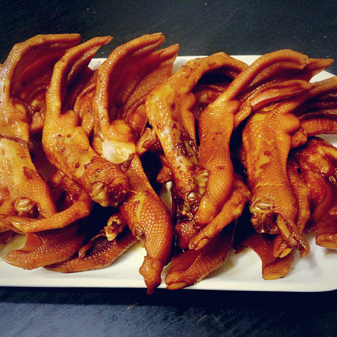 辣味卤鸭掌
