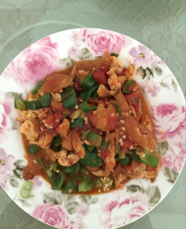 青椒西红柿炒鸡蛋