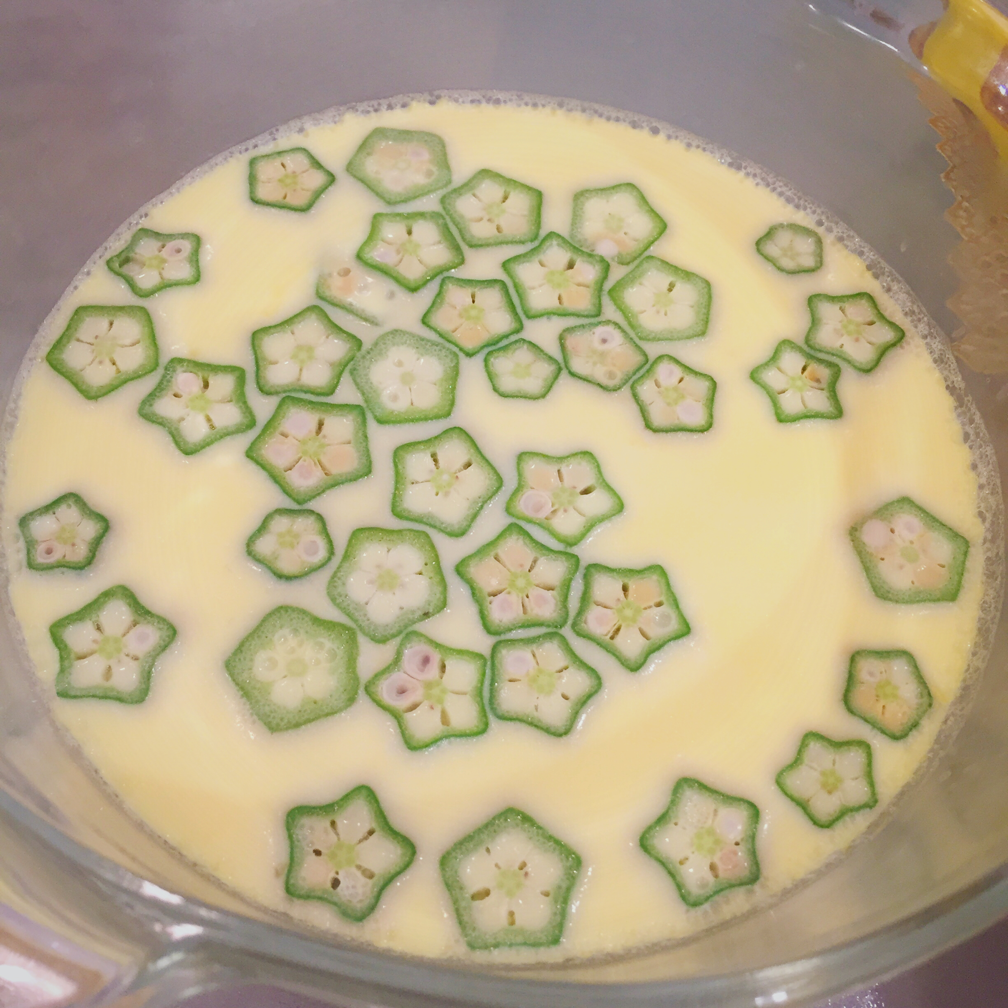 颜值控-做一朵开在碗里的花秋葵蒸水蛋