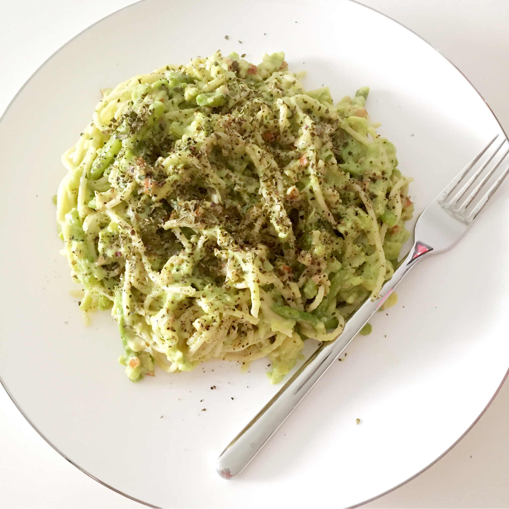 牛油果芦笋意面（Spaghetti with Avocado and Asparagus）