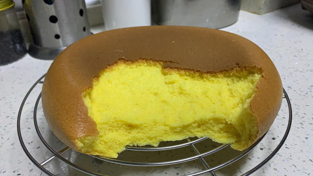 简单的电饭锅蛋糕(不用秤版)