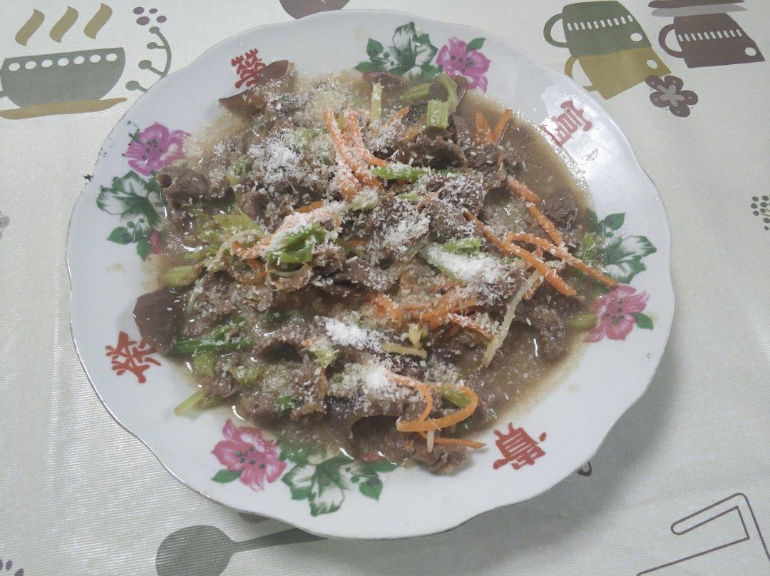 芹菜炒牛肉