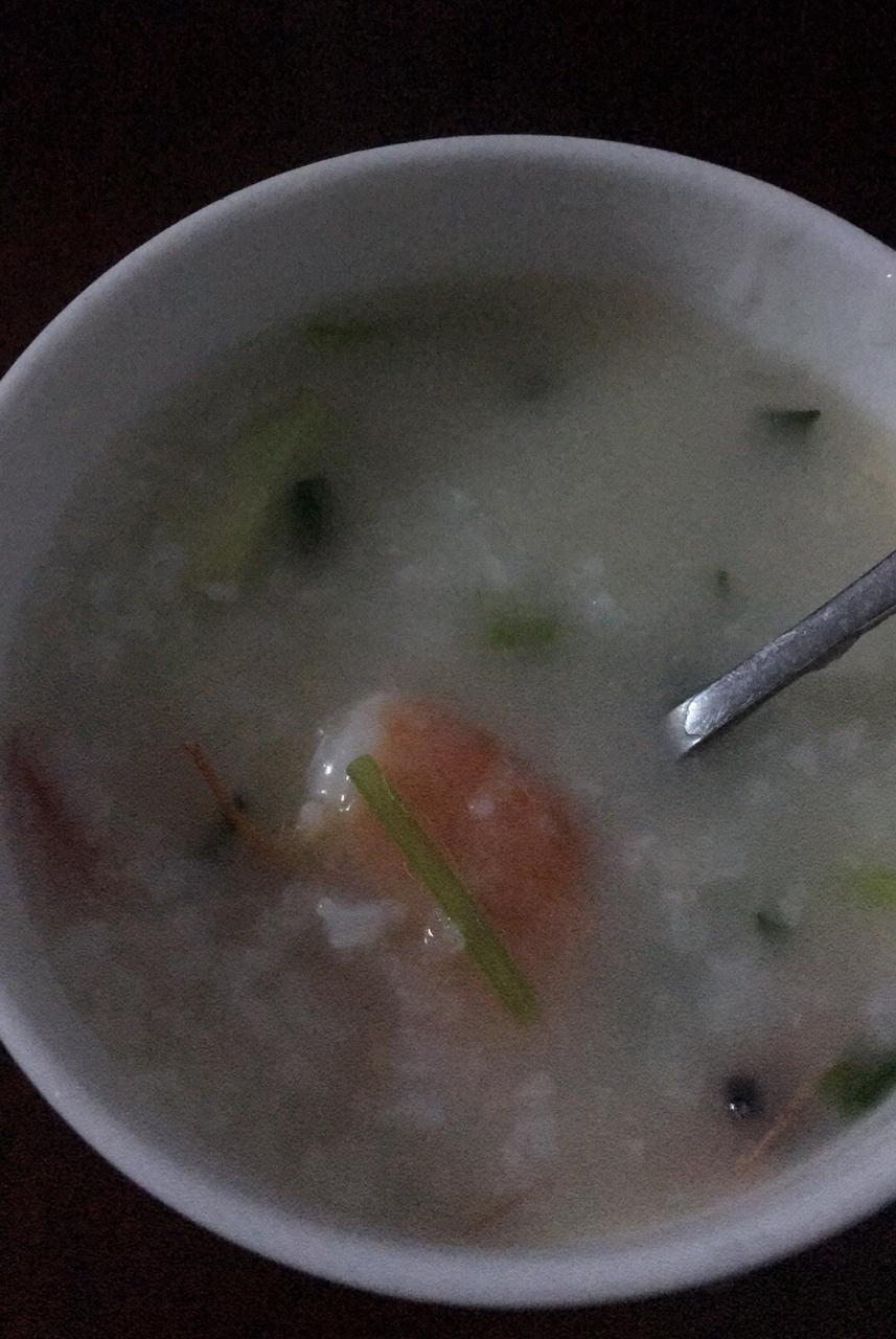 鲜虾砂锅粥