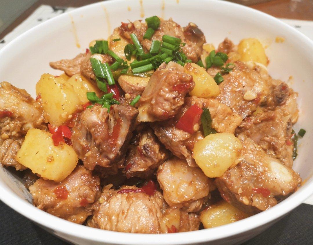 土豆烧排骨