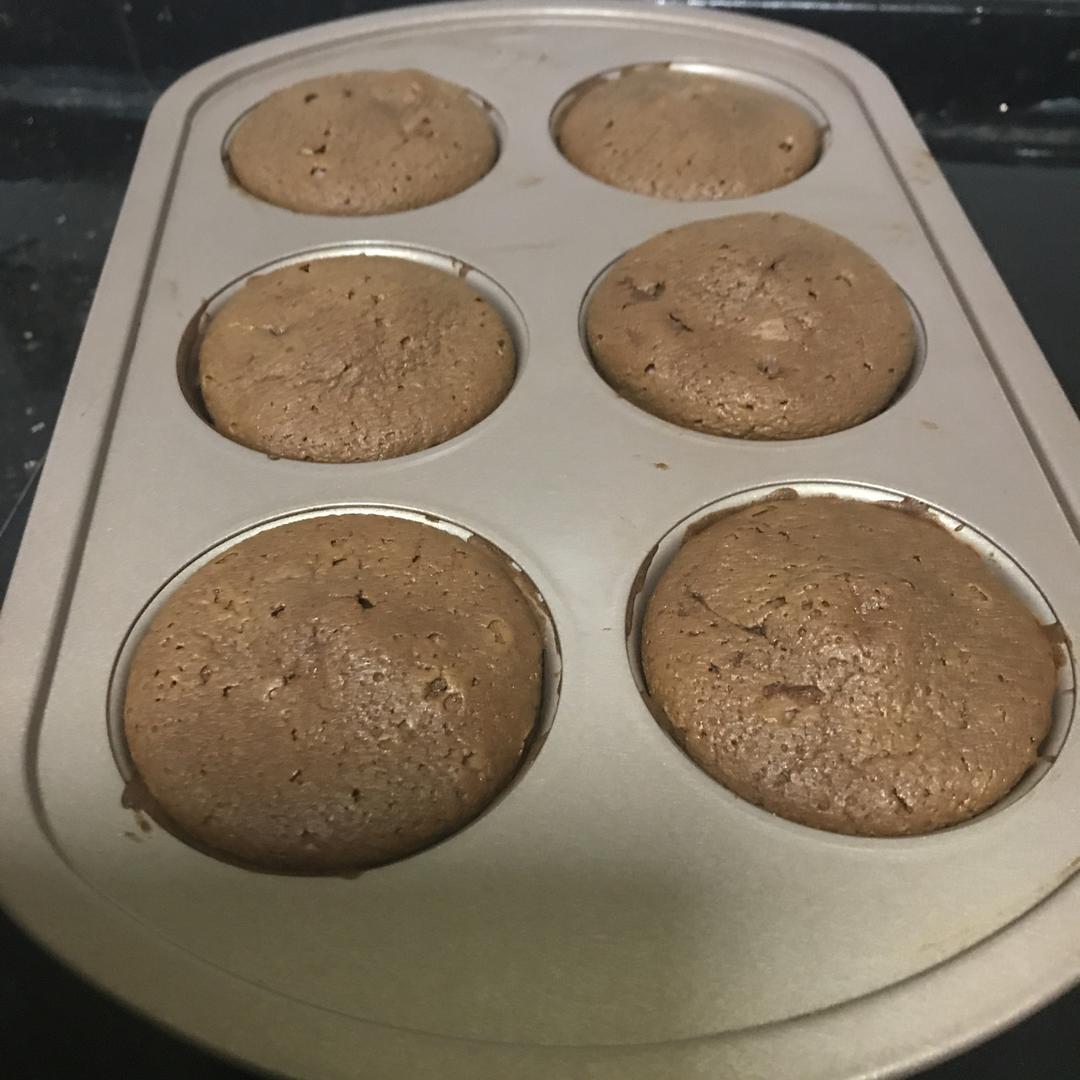 莫尼卡美食厨房：爆浆巧克力蛋糕