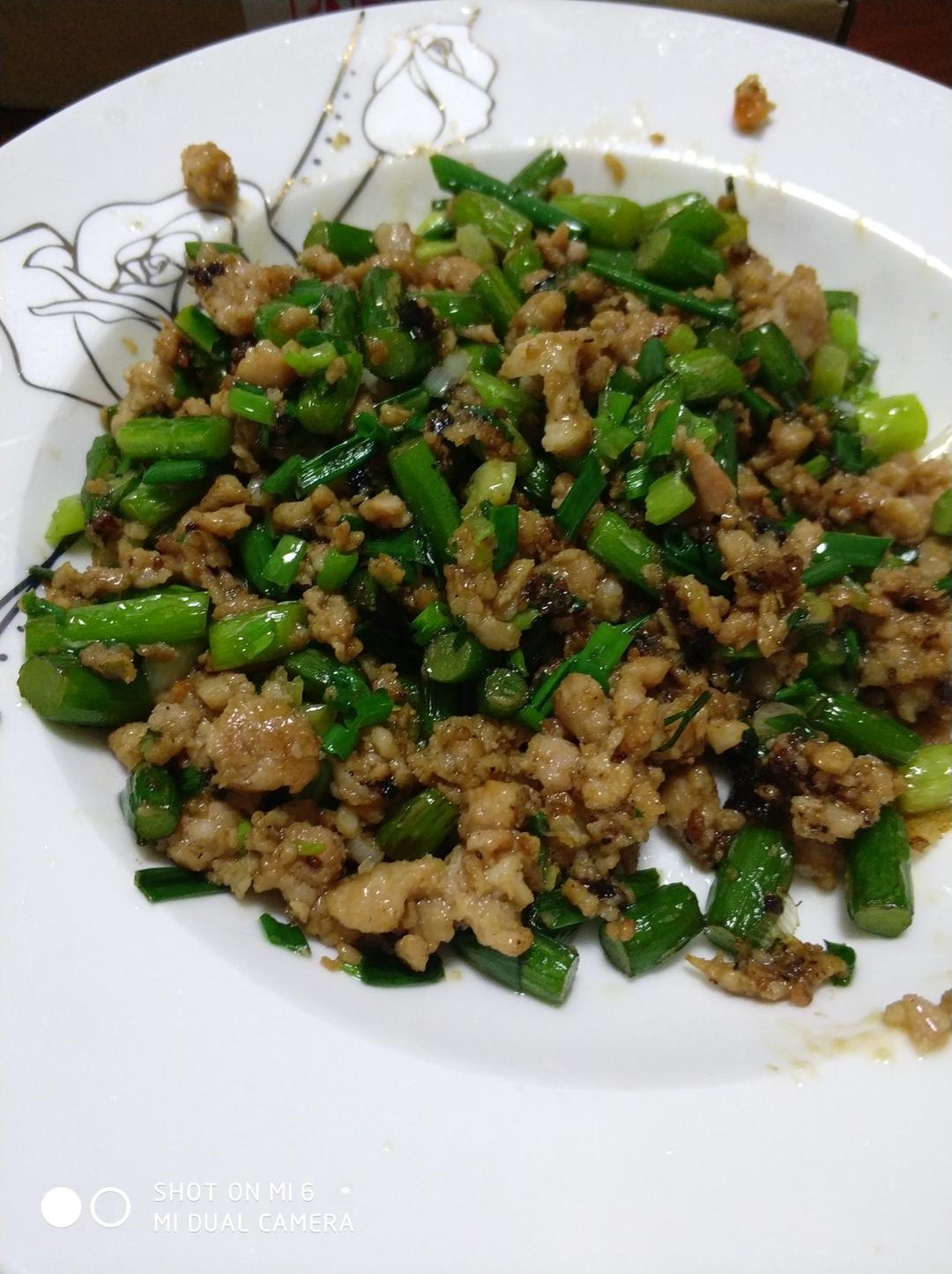 蒜心炒肉