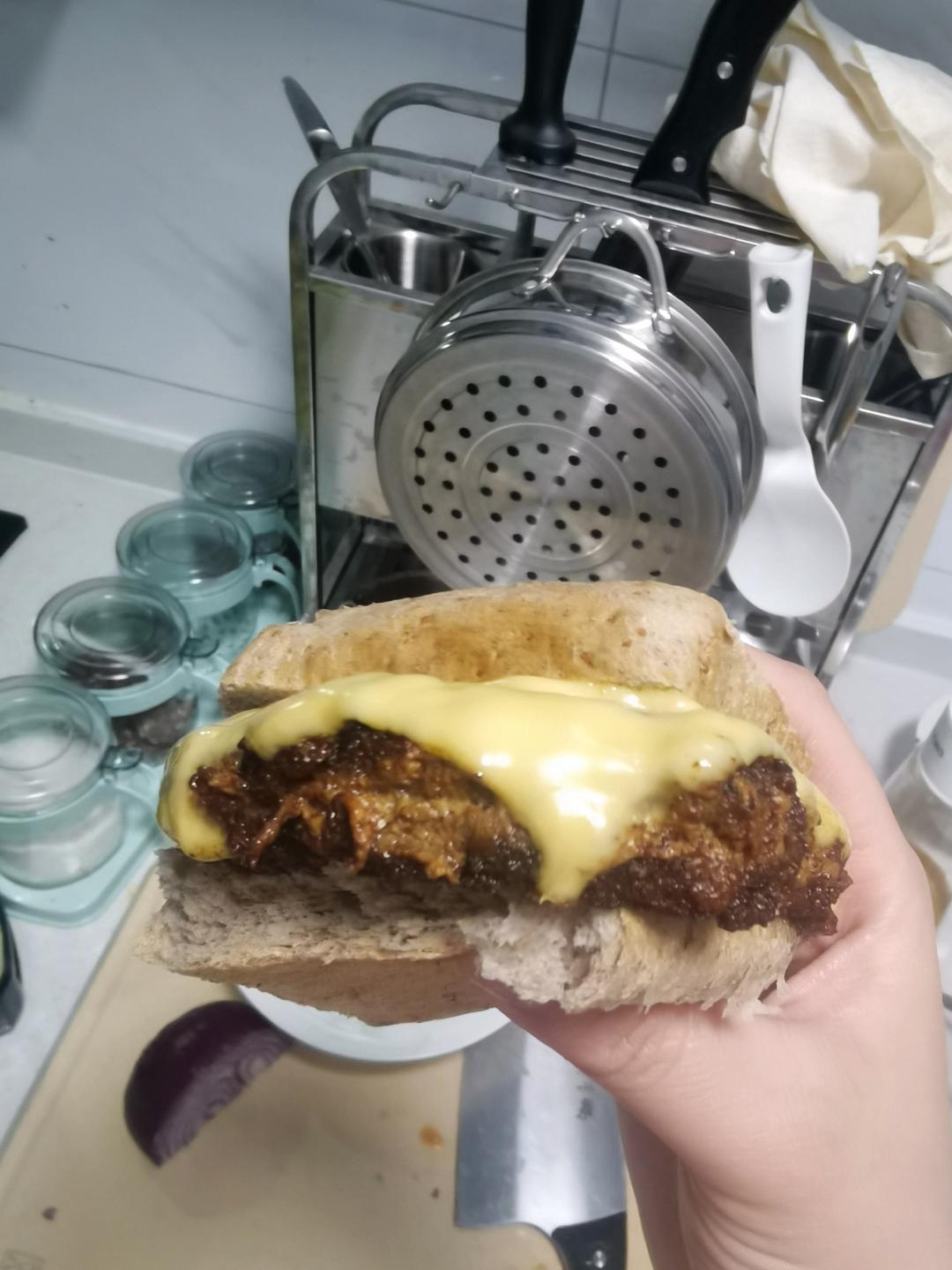 牛肉汉堡 煎出香嫩多汁的牛肉饼