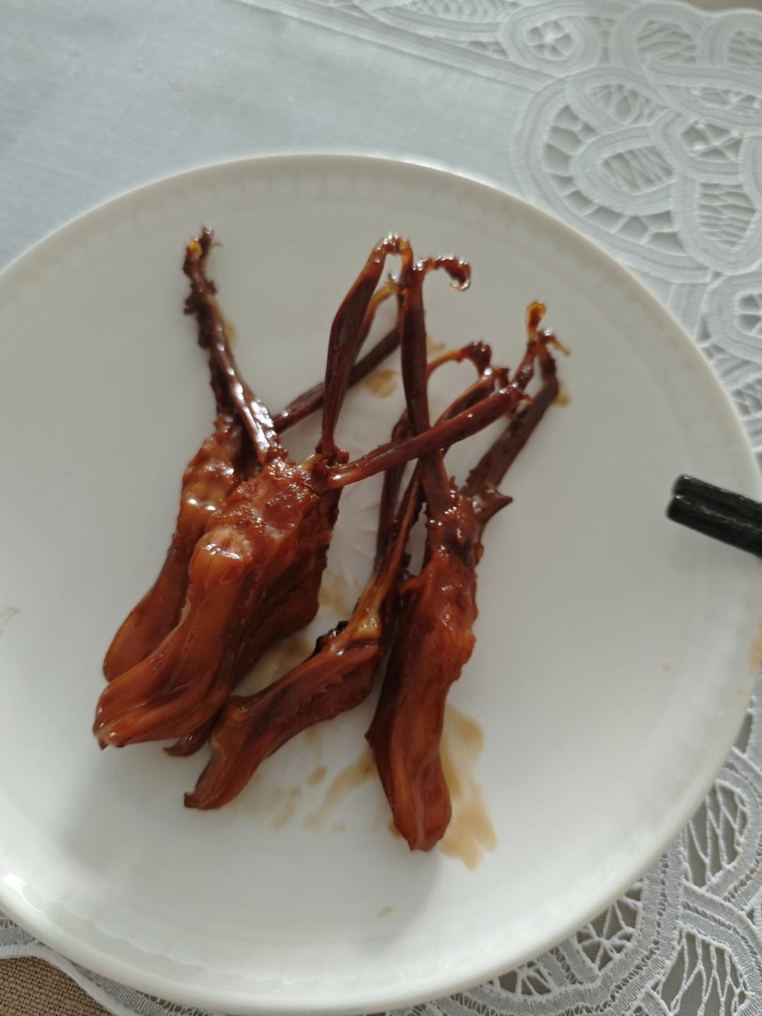 好吃的鸭舌头