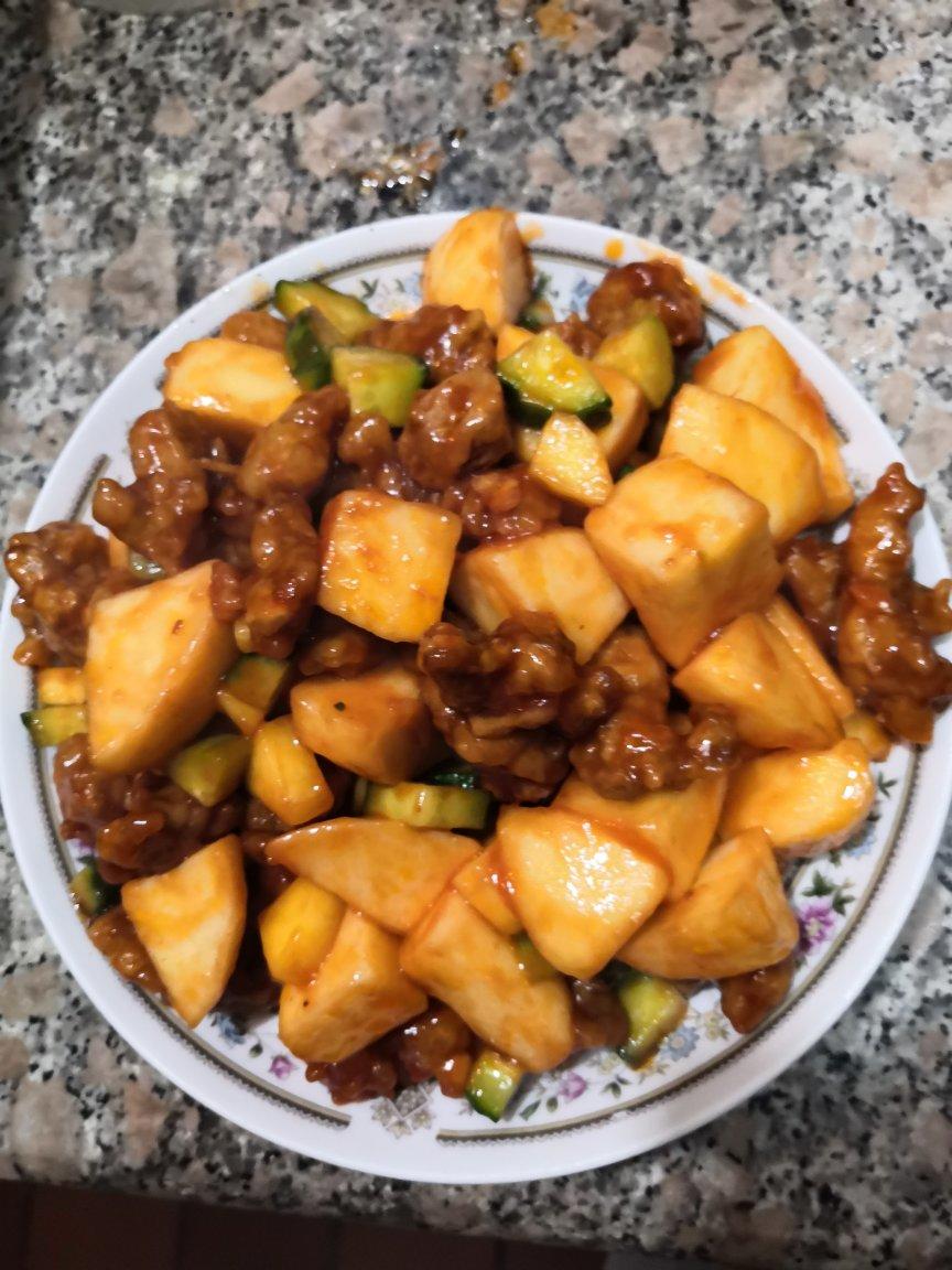 苹果咕咾肉