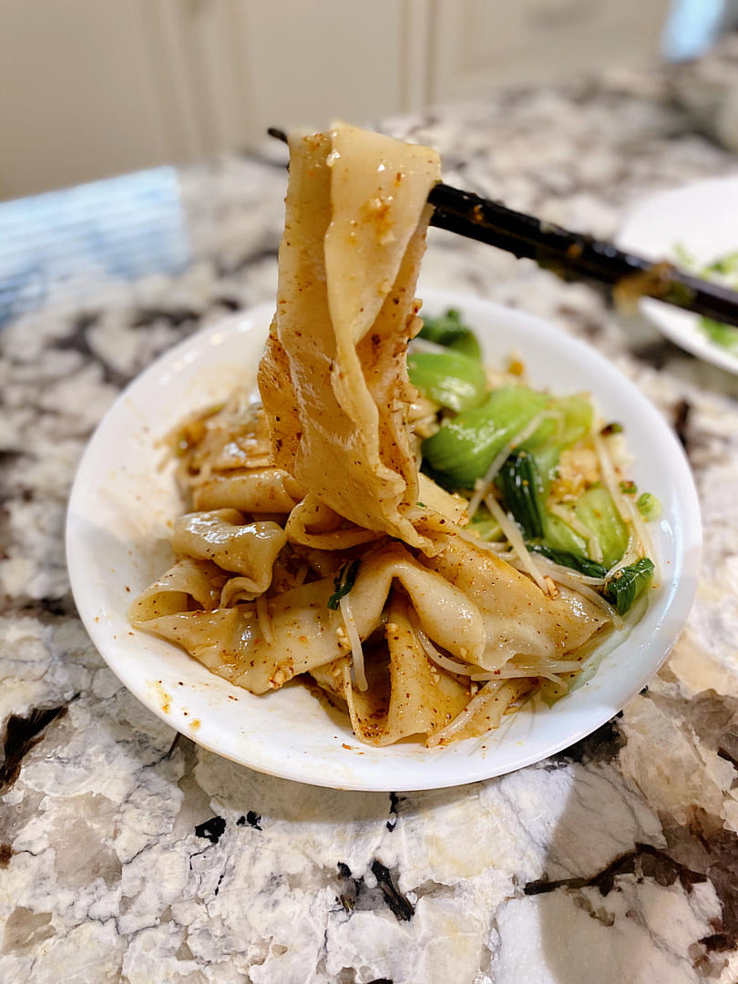 油泼扯面这样做最方便