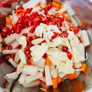 传统美食❤️酸萝卜（萝卜泡菜）的做法 步骤5
