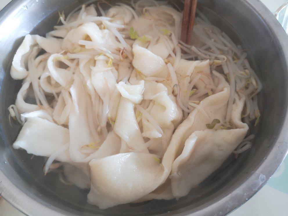 杨凌蘸水面裤带面