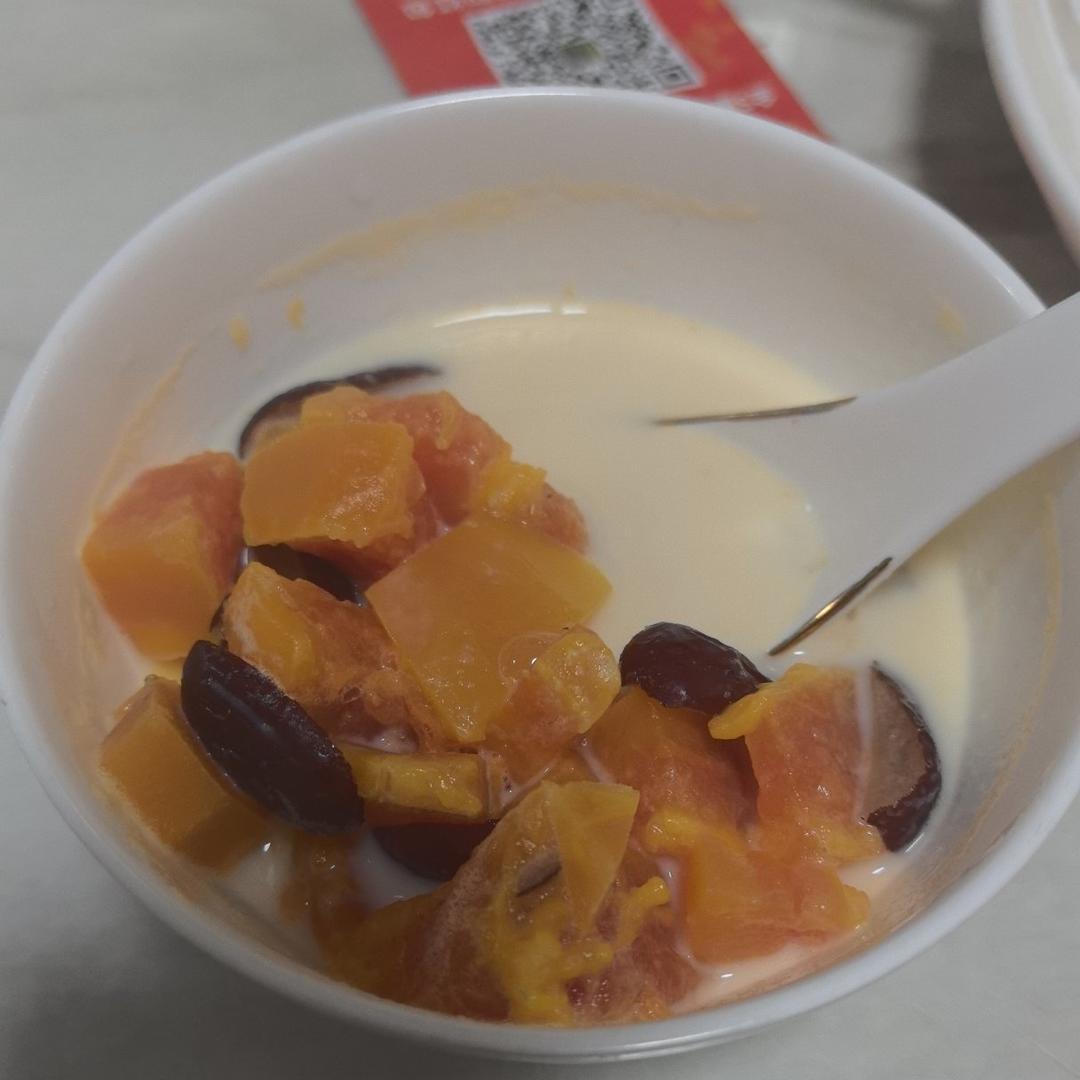 自制木瓜炖牛奶| 滋补养颜能喝出来牛奶肌哦