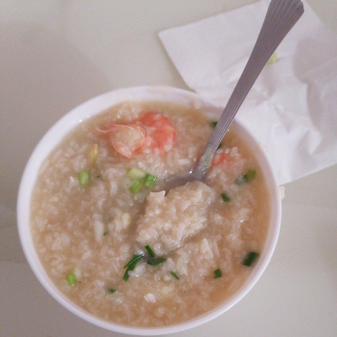 砂锅海鲜虾粥（配料简单，超简易冷冻海虾版）