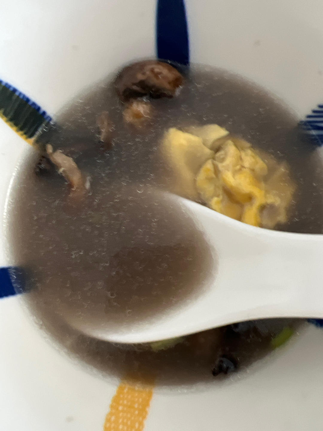 口蘑煎蛋汤
