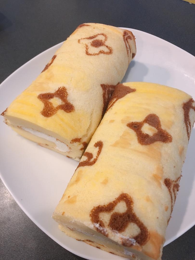 原创～低调的手绘蛋糕卷