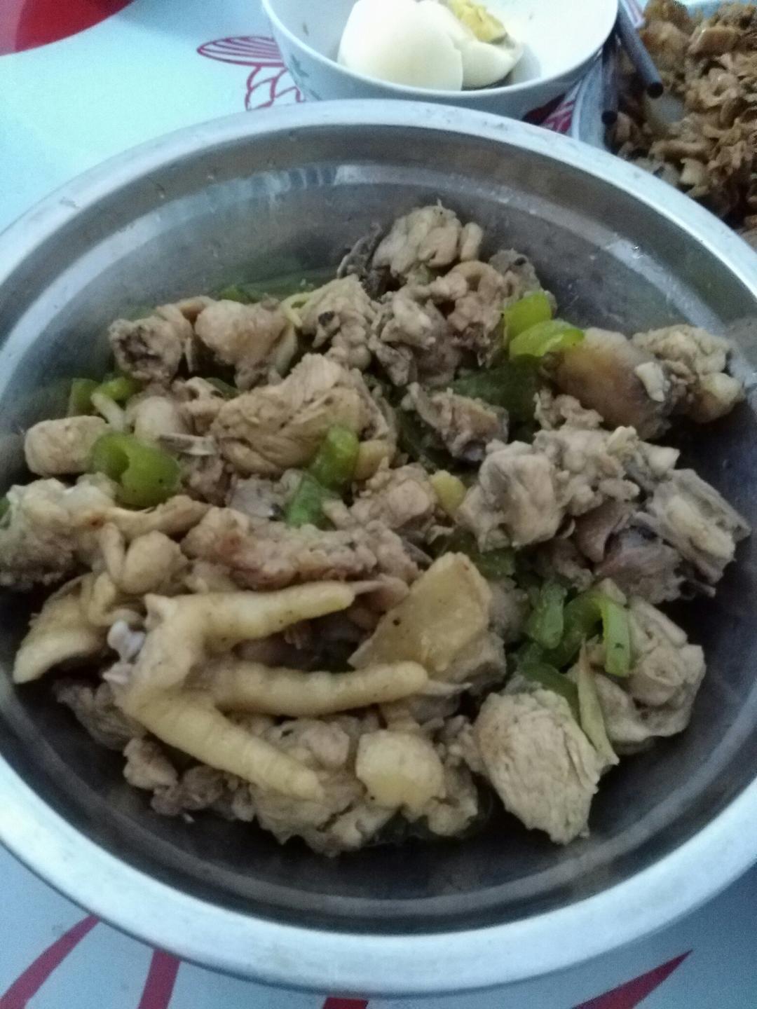 简单式鸡肉炒青椒