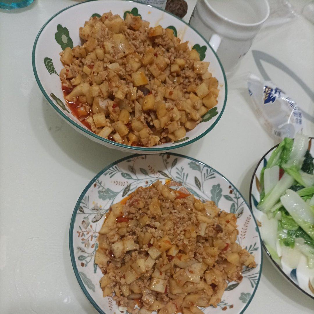 肉末炒藕丁