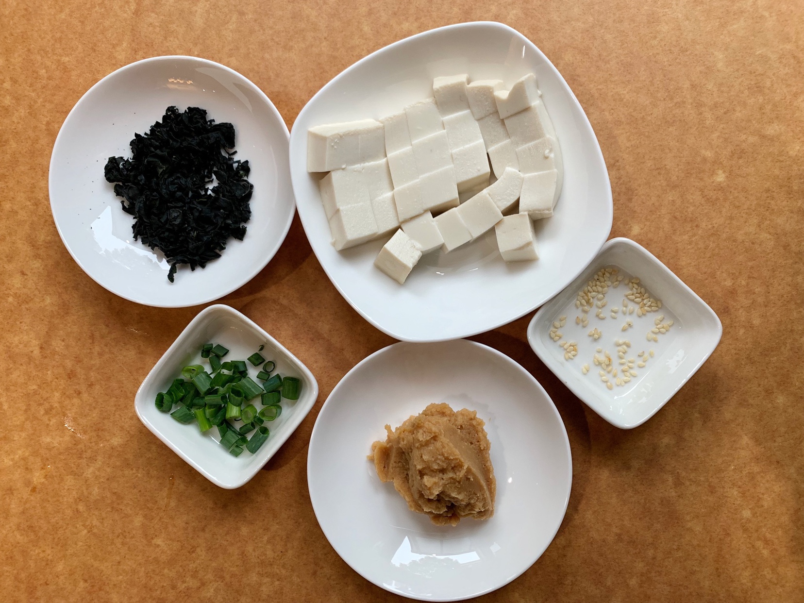 日式味噌汤的做法 步骤1
