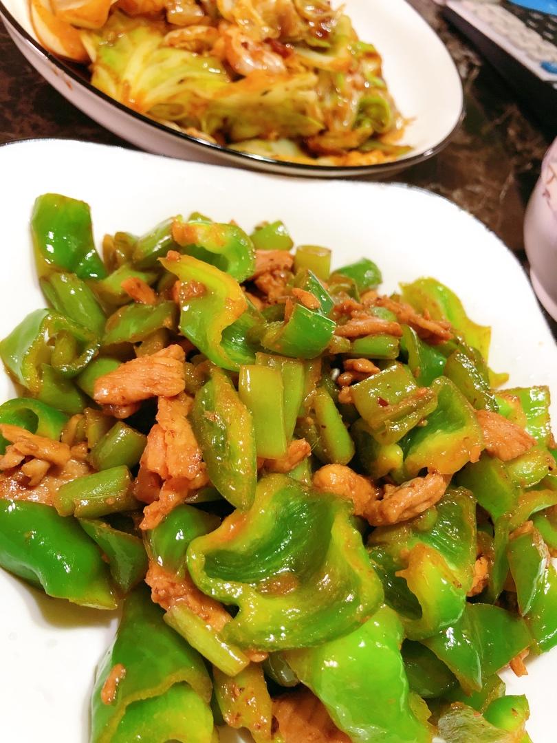 请给我十碗米饭的米饭杀手！辣椒炒肉！（小炒肉）