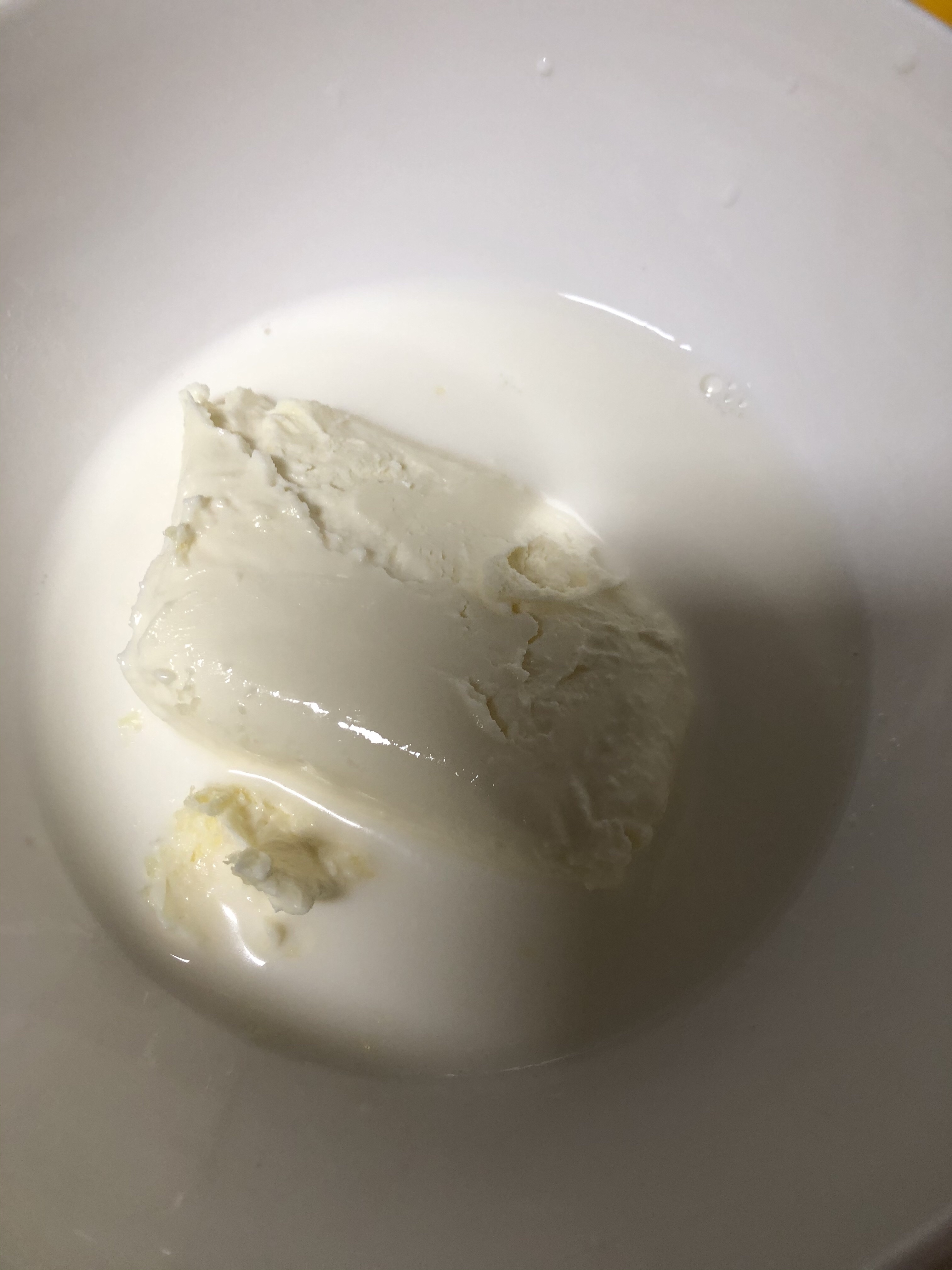 奶油奶酪纸杯蛋糕—消耗用剩的奶油奶酪的做法 步骤1