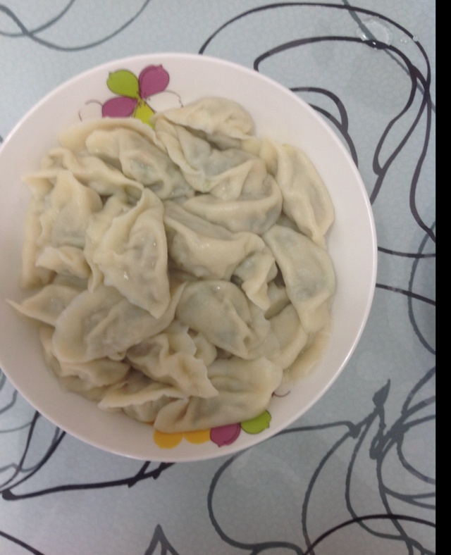 猪肉芹菜水饺