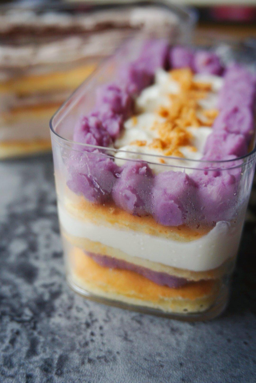 小呀么小包子做的香芋奶油盒子蛋糕