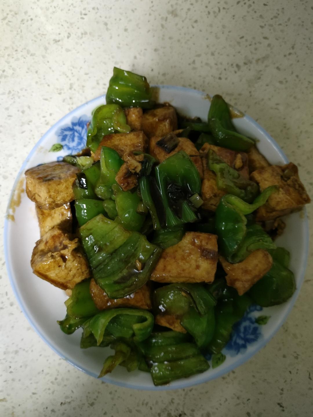 青椒炒豆腐