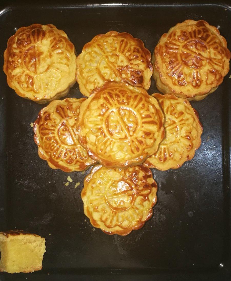 金沙奶黄月饼