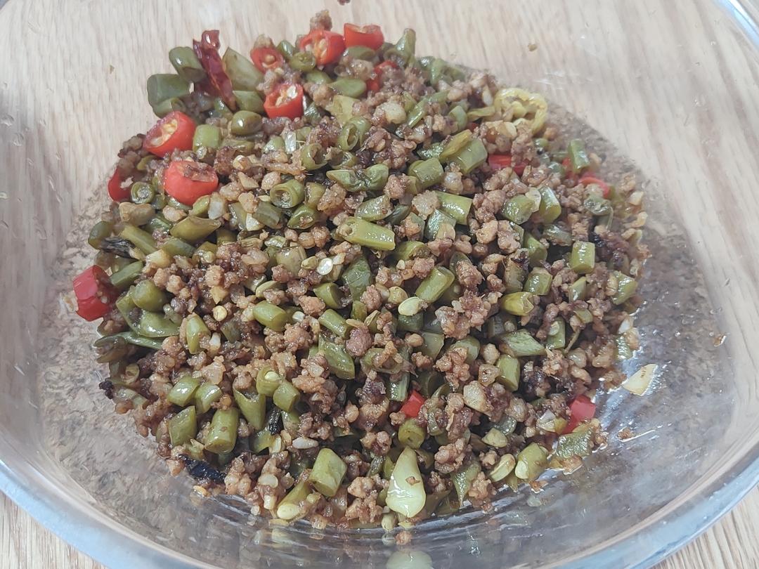 厨师长教你：“酸豆角炒肉末”的家常做法，简单易学，下饭一绝
