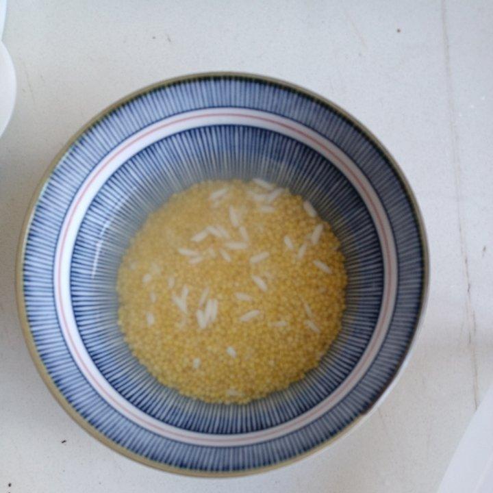 养胃的南瓜小黄米粥罐头
