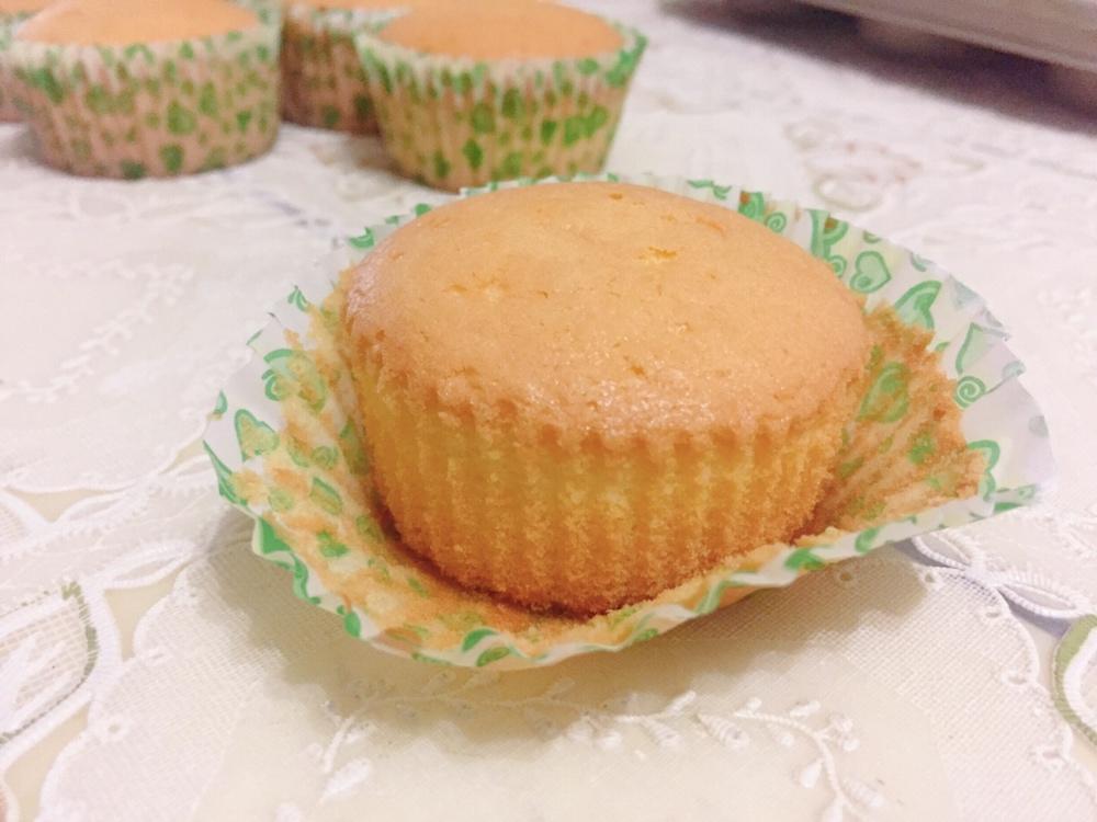 快手零基础香蕉杯子蛋糕