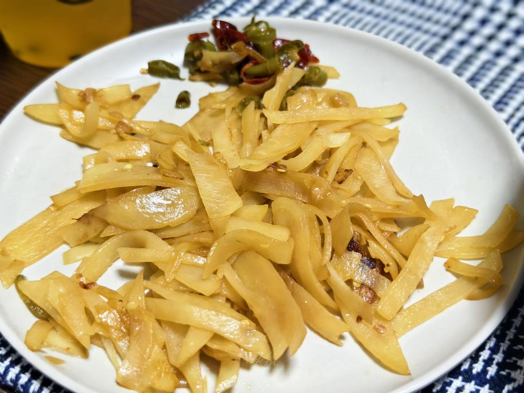 酸辣土豆丝的家常做法 超级下饭