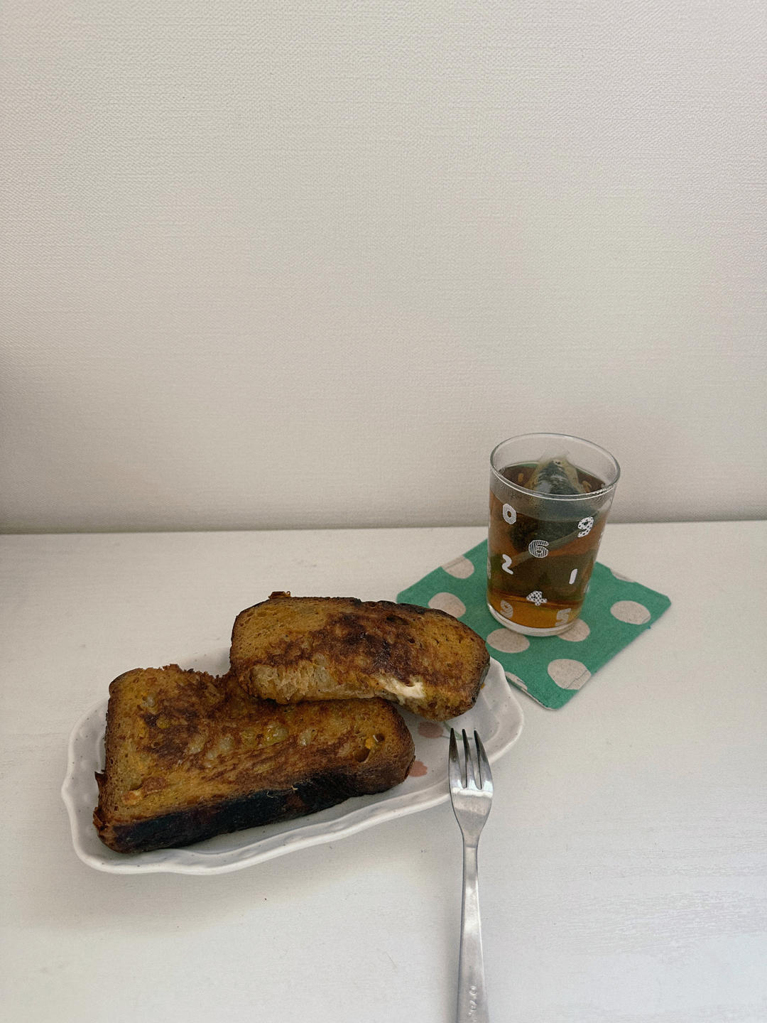 一人暮らしって何か食べよう