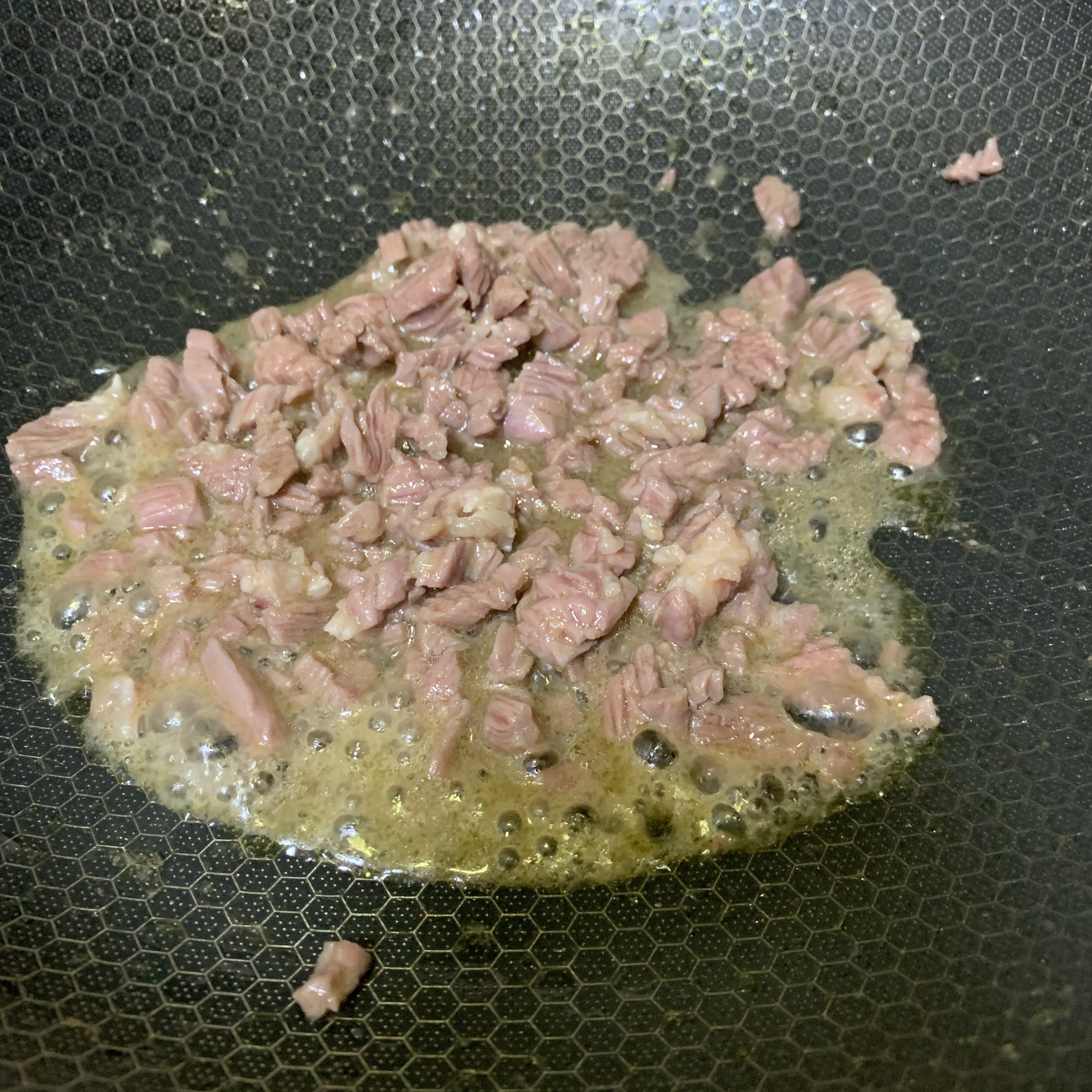 咖喱牛肉炒土豆萝卜的做法 步骤6