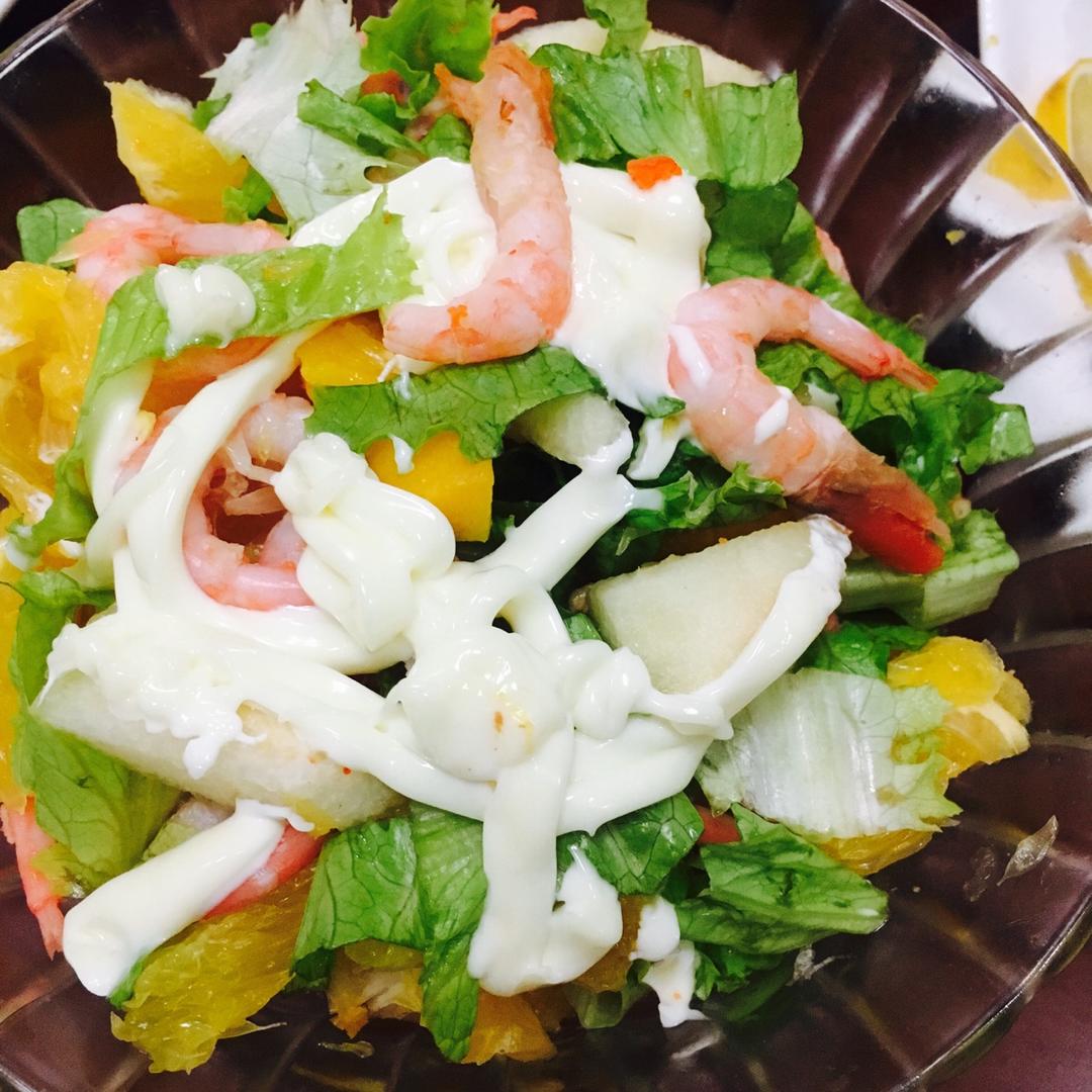 翁麻麻做的北极甜虾蔬果沙拉