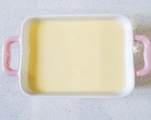 蜂蜜牛奶炖蛋的做法 步骤3