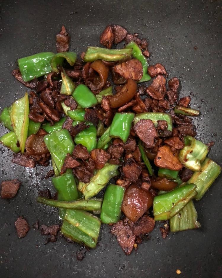 家常辣椒炒肉