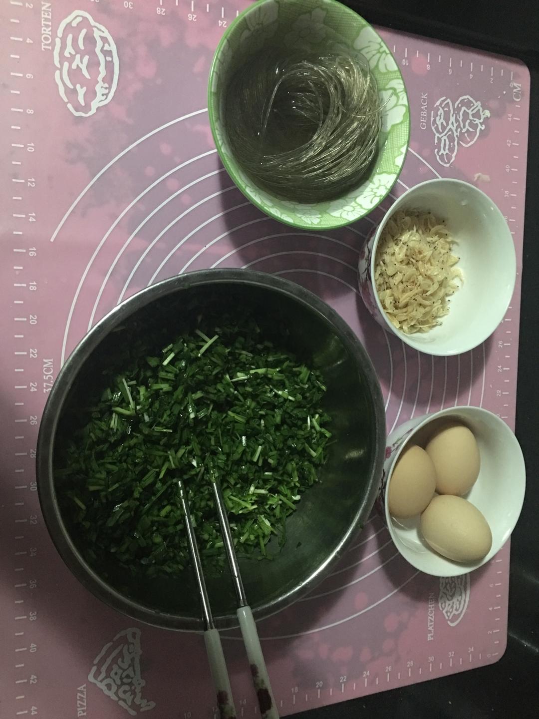 韭菜虾仁鸡蛋粉丝包的做法 步骤8