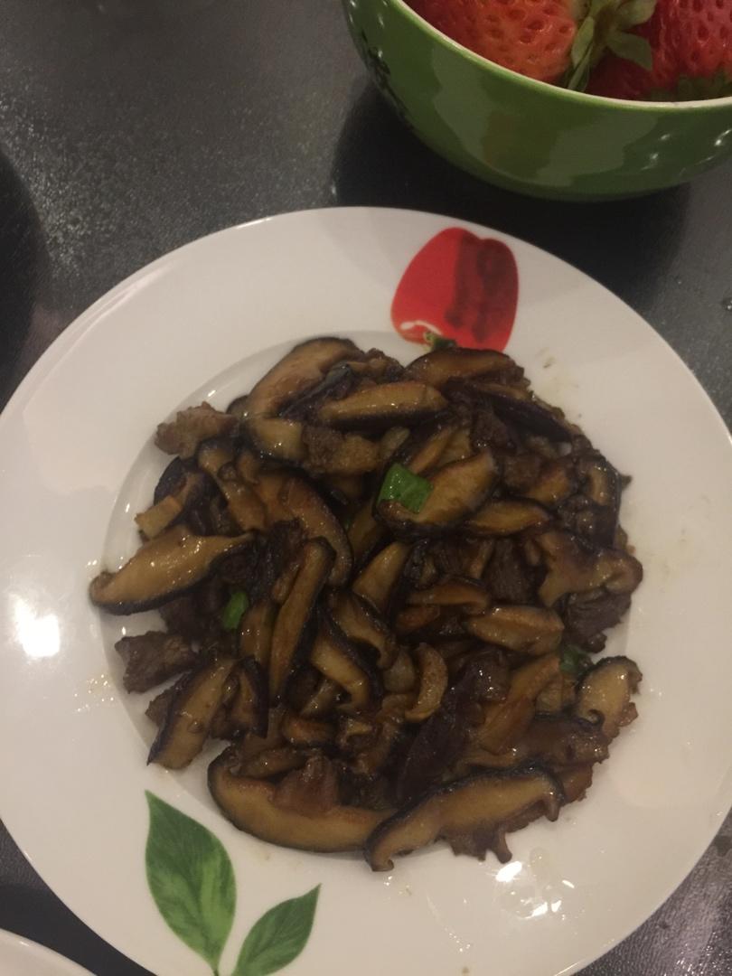 香菇炒肉