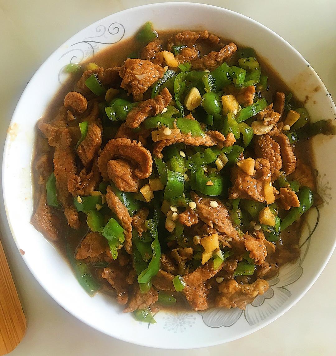 荔枝味的小园子做的辣椒炒肉